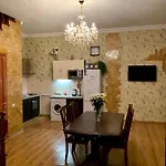 On Zhukovskogo Apartman Odessza