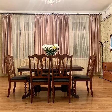 Apartment On Zhukovskogo Odesa