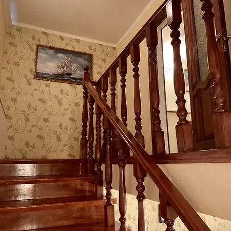 On Zhukovskogo Odessza